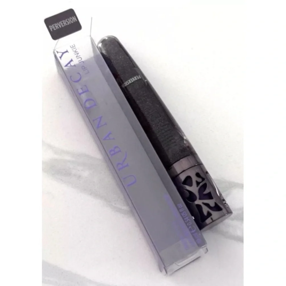Urban Decay Lip Junkie Cooling Lip Gloss PERVERSION Black Sparkle NEW IN BOX